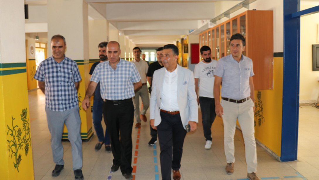 İl Milli Eğitim Müdürümüz Rahmi GÜNEY Okullarda İncelemelerde Bulundu