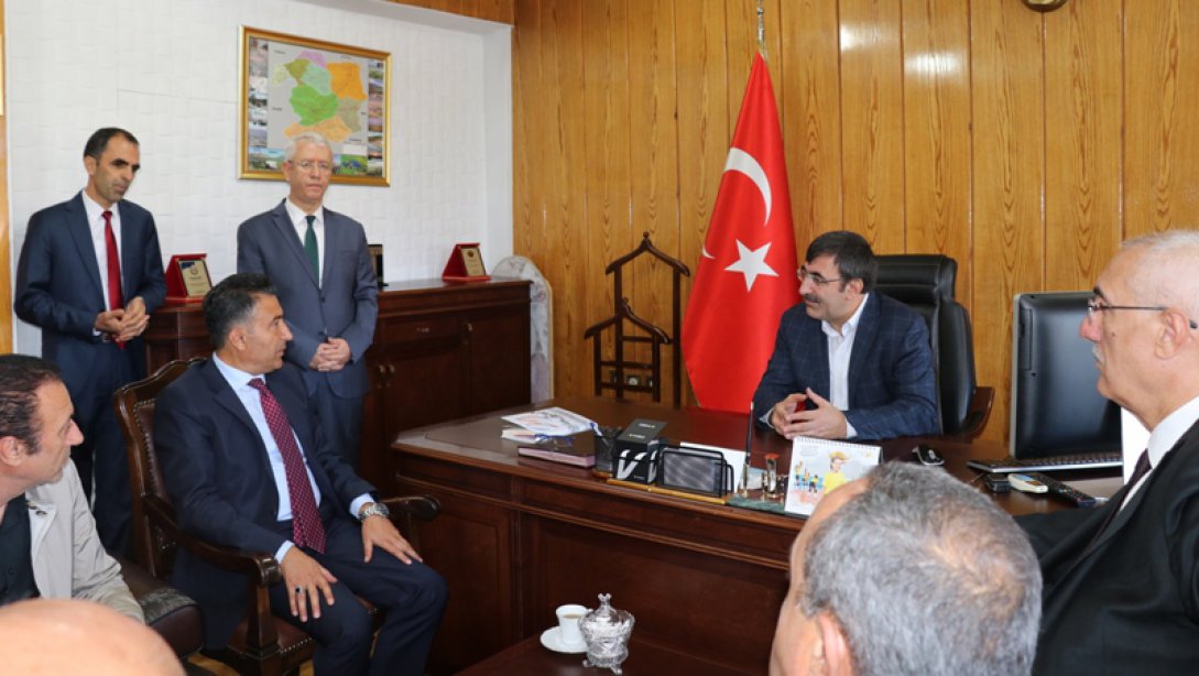Yılmaz'dan İl Müdürümüze Hayırlı Olsun Ziyareti.