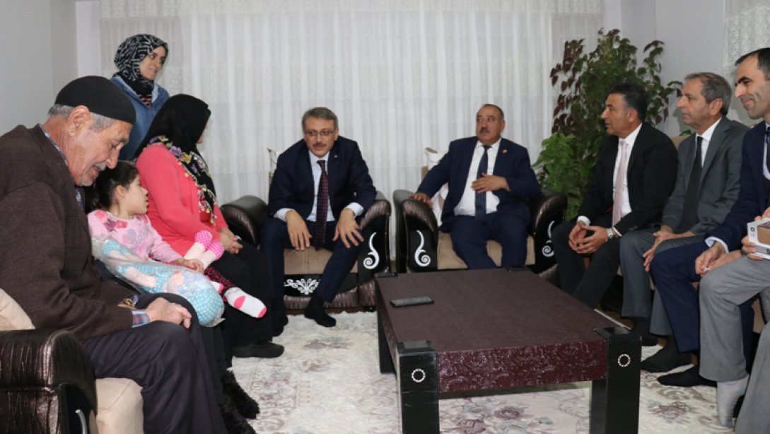 Öğretmen Veli Elele Dedik 4159 Ailemizi Ziyaret Ettik.