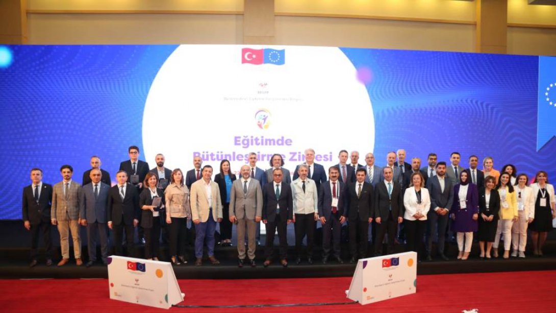 'Eğitimde Bütünleştirme Zirvesine Katıldık.