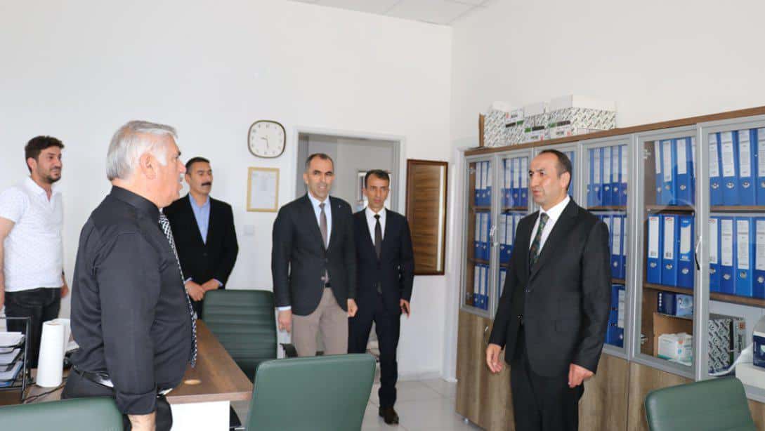 Milli Eğitim Müdürümüz Halil Yücel MEM Birimlerini Gezdi.