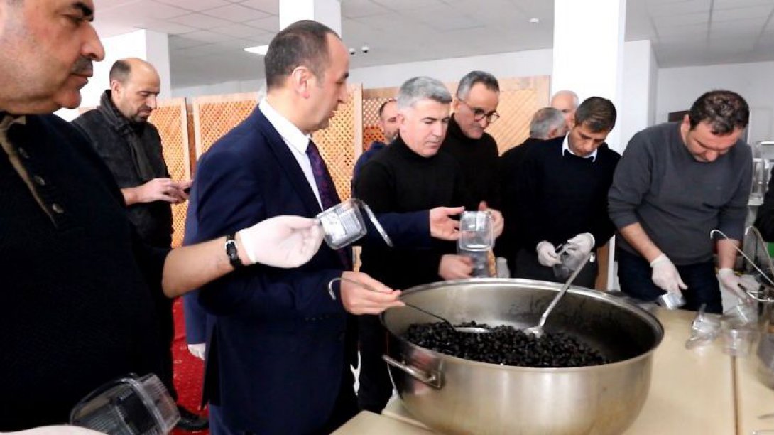 İl Milli Eğitim Müdürlüğünden Deprem Bölgesine Yardım Eli.