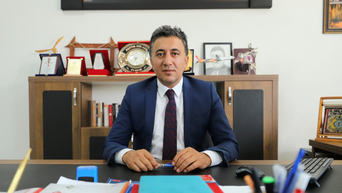 İl Milli Eğitim Müdür Vekili Abdulhaluk Çakan'ın 2023-2024 Eğitim Öğretim Yılı Sonu Mesajı