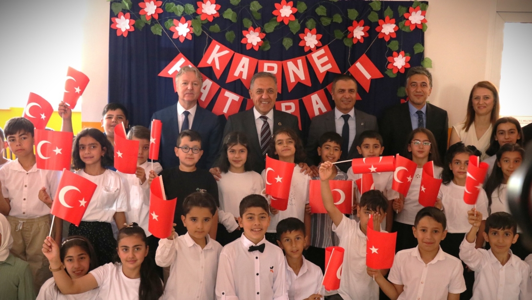 Bingöl'de 2024-2025 Eğitim Öğretim Yılı Karne Heyecanı